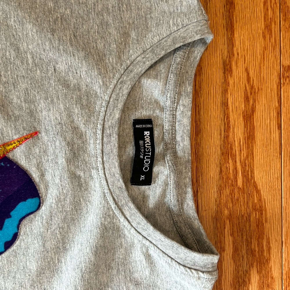 Graphic Gray T-Shirt - Picture 3 of 5